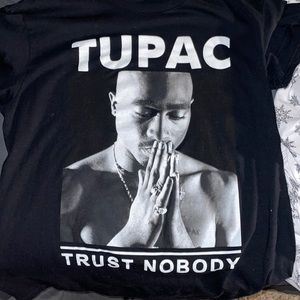 Tupac shirt